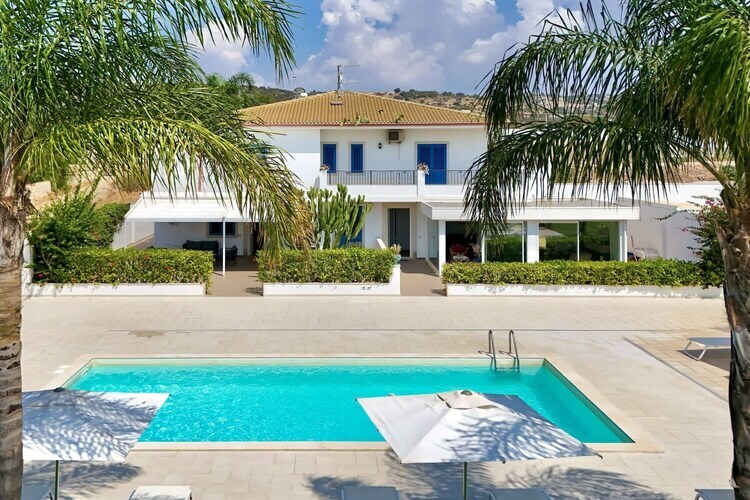 425195, Villa à Ragusa avec 1 chambre - Photo 1