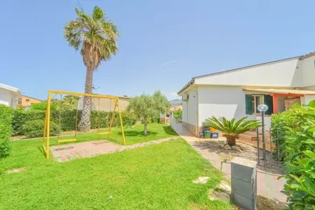 Maison familiale Sicile, piscine à 100 m de la plage : photo 1