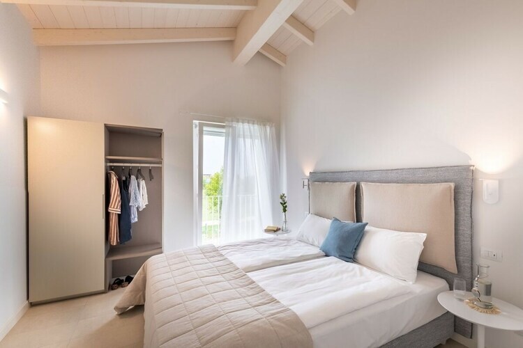 Appartement en étage avec balcon dominant les palmiers - Photo 6