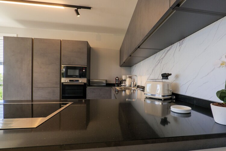 Villa Spa Nipotine B à Arizzano : 5 chambres, vue lac - Photo 9
