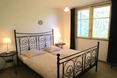 Maison Le Mûrier à Beaucaire, 6 personnes, oliveraie : photo 14