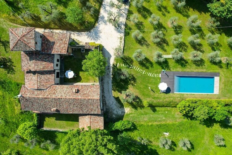 Villa Casale Lucrezia à Salò avec piscine et oliveraie - Photo 10