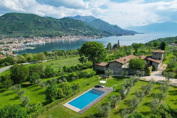 Villa Casale Lucrezia à Salò avec piscine et oliveraie - Photo 13