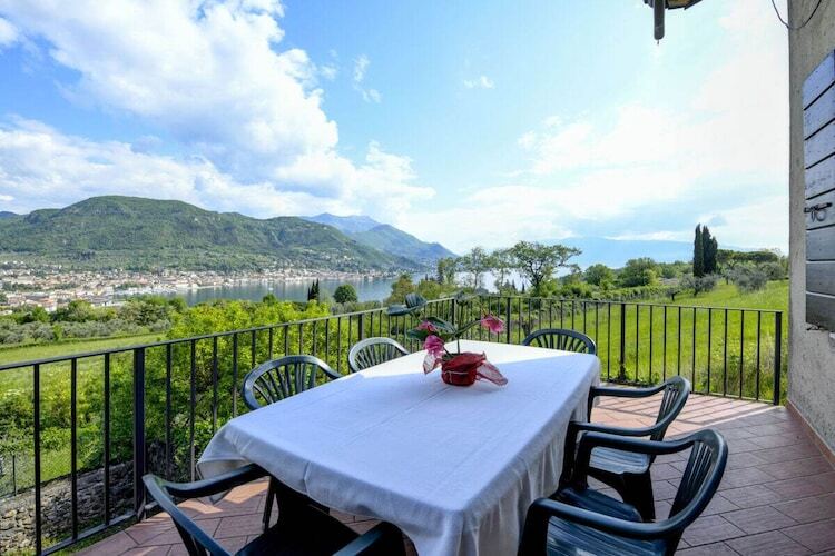 Villa Casale Lucrezia à Salò avec piscine et oliveraie - Photo 15