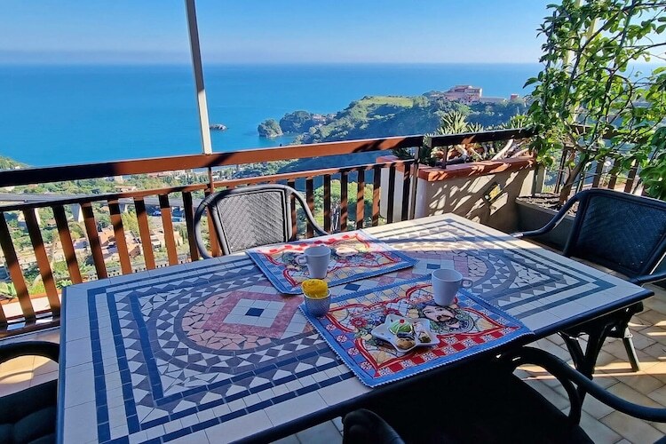 Maison Taormina avec piscine, vue mer et terrasse - Photo 1