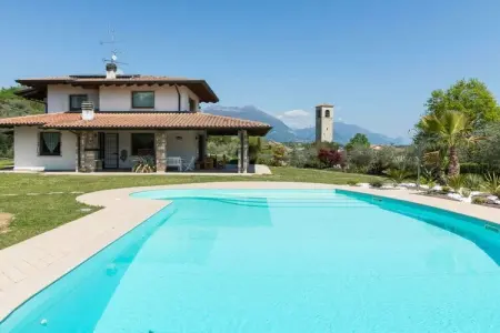 Location villa à Manerba del Garda, Villa de 4 chambres