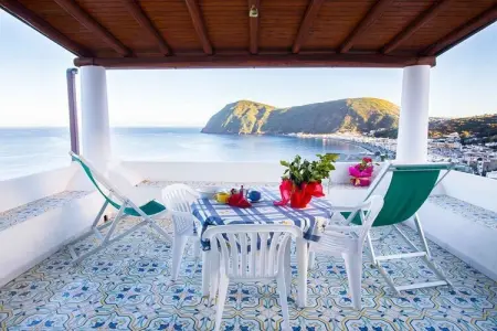 Maison Lipari, vue mer et terrasse, 7 pers.