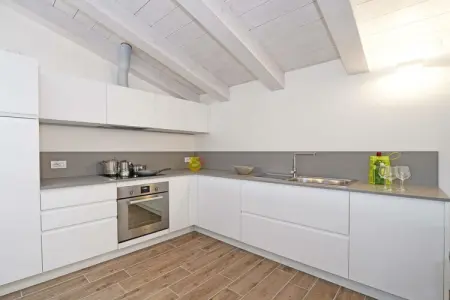 Maison spacieuse Lazise, 2 chambres, 6 personnes : photo 6