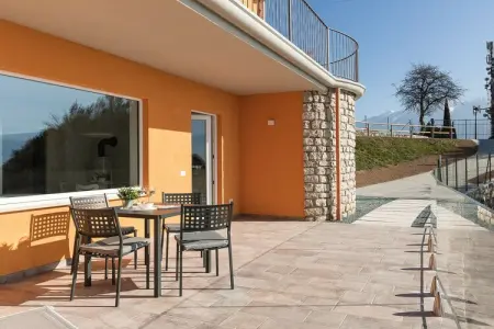 Maison rénovée avec vue lac de Garde à Tignale