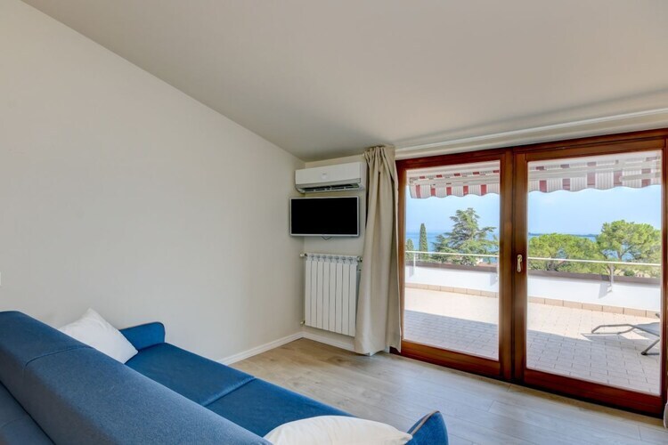 Appartement rénové face au lac, balcon à Gardone Riviera - Photo 13