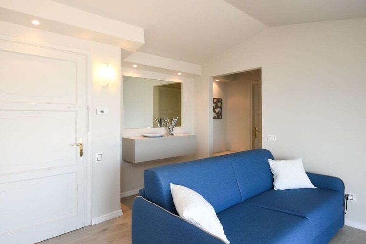 Appartement rénové face au lac, balcon à Gardone Riviera - Photo 15