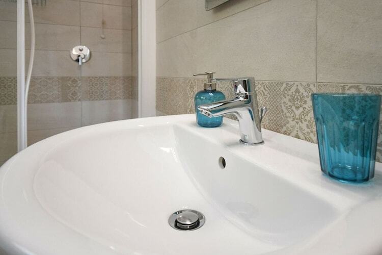Appartement rénové face au lac, balcon à Gardone Riviera - Photo 37