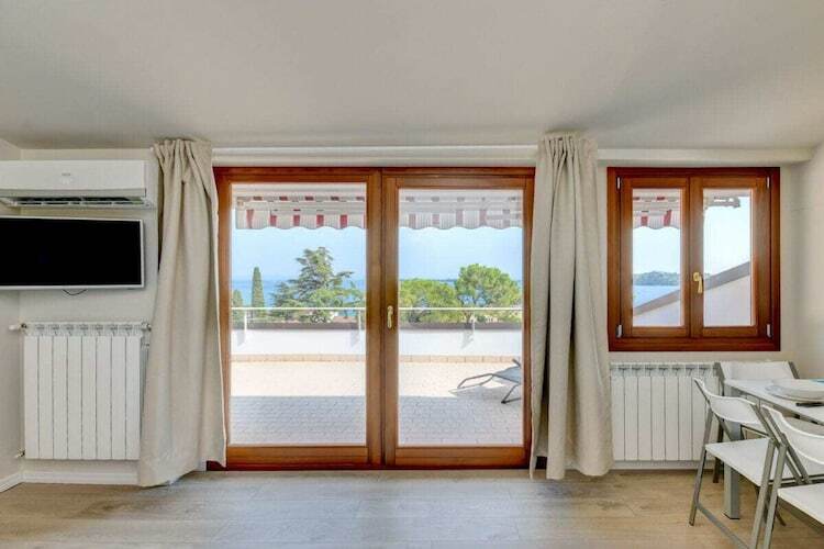 Appartement rénové face au lac, balcon à Gardone Riviera - Photo 43