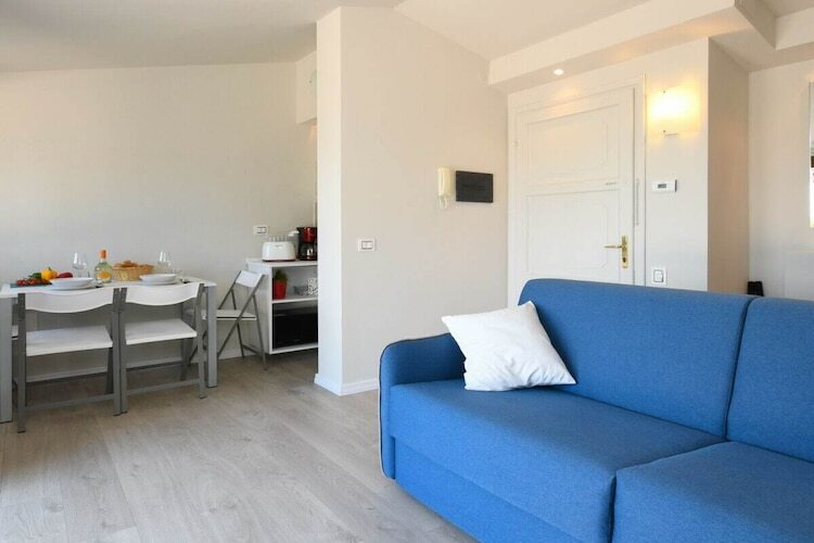 Appartement rénové face au lac, balcon à Gardone Riviera - Photo 45