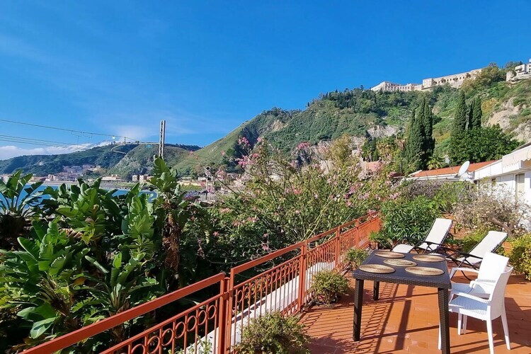 Maison avec terrasse vue mer et Etna à Taormina - Photo 2
