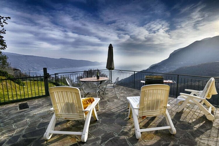 Villa Margherita à Tignale : vue panoramique lac de Garde - Photo 3