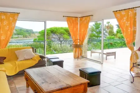 73529, Villa à Carqueiranne avec piscine - Photo 18
