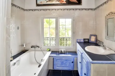 73529, Villa à Carqueiranne avec piscine - Photo 30