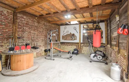 Maison normande à colombages, bain nordique et salle de sport : photo 9