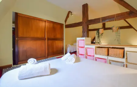 Maison normande à colombages, bain nordique et salle de sport : photo 25