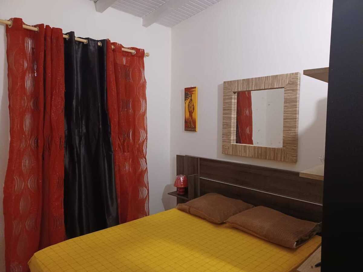 Studio 40 m² avec jardin clos et parking au Moule - Photo 4