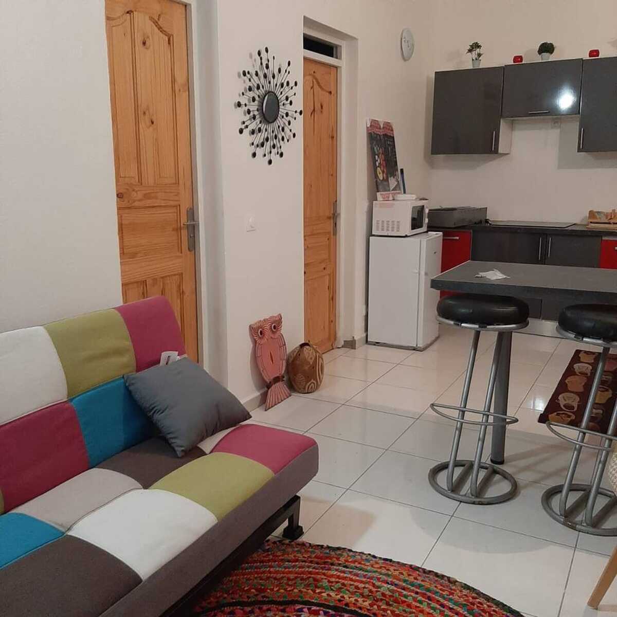 Studio 40 m² avec jardin clos et parking au Moule - Photo 5