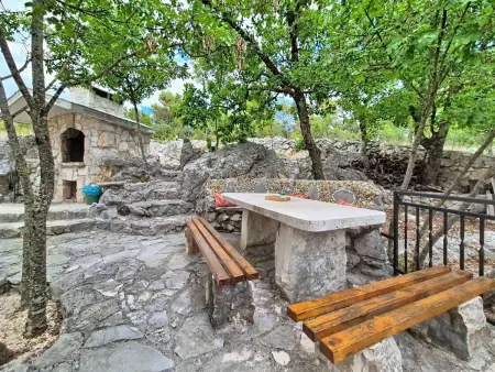 Maison Mara à Trogir : piscine et terrain de 3000 m² : photo 13