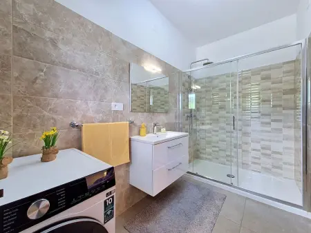 Maison Mara à Trogir : piscine et terrain de 3000 m² : photo 18
