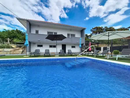 Maison Mara à Trogir : piscine et terrain de 3000 m² : photo 22