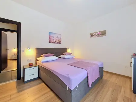 Maison Mara à Trogir : piscine et terrain de 3000 m² : photo 25
