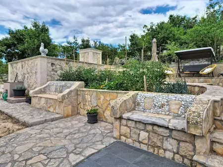 Maison Mara à Trogir : piscine et terrain de 3000 m² : photo 50
