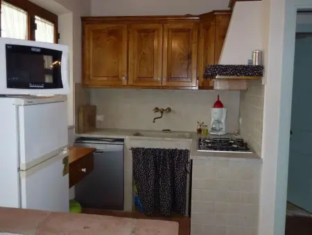 Rustico rénové à Camaiore avec piscine privée : photo 12