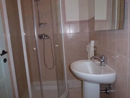 Rustico rénové à Camaiore avec piscine privée : photo 16