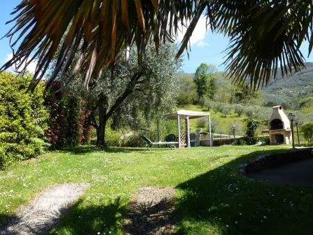 Rustico rénové à Camaiore avec piscine privée : photo 32