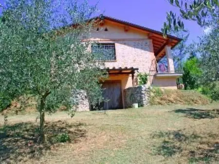 Rustico rénové à Camaiore avec piscine privée : photo 34