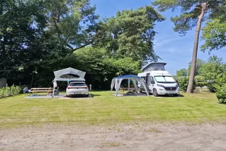 Emplacement de camping 90 m² à Mol