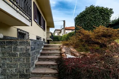 Maison de vacances à Casciago, 2 chambres et balcons : photo 2