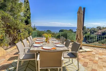 Villa 170 m² avec piscine et vue mer aux Issambres : photo 1