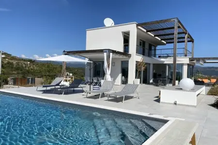 Location villa à Civezza, Villa à Civezza avec balcon et Wi-Fi