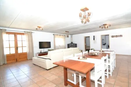 Gîte familial Santa Margalida, piscine sécurisée : photo 21