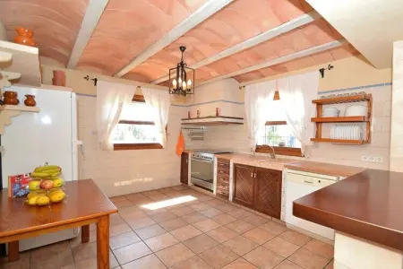 Gîte familial Santa Margalida, piscine sécurisée : photo 22
