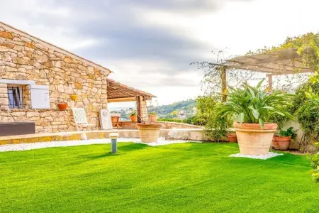 Villa rénovée 150m² avec piscine privée aux Issambres : photo 3