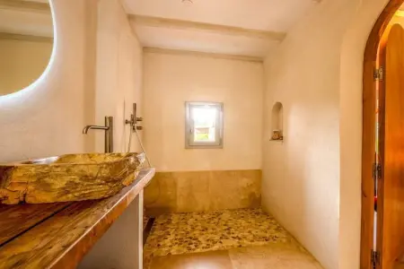 Villa rénovée 150m² avec piscine privée aux Issambres : photo 32