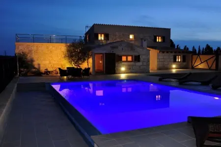 380419, Chalet avec piscine à Llubi - Photo 3