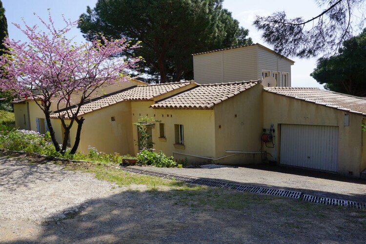 Villa vue mer avec piscine intérieure à Cavalaire - Photo 2