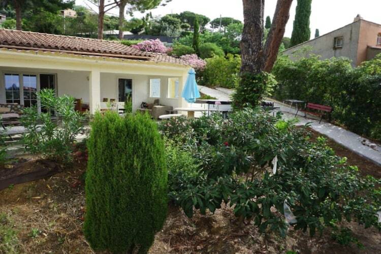 Villa vue mer avec piscine intérieure à Cavalaire - Photo 9