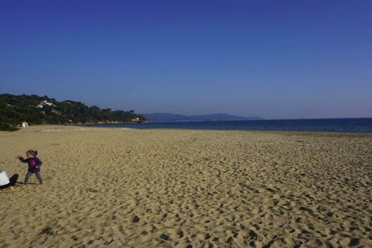 Villa vue mer avec piscine intérieure à Cavalaire - Photo 31