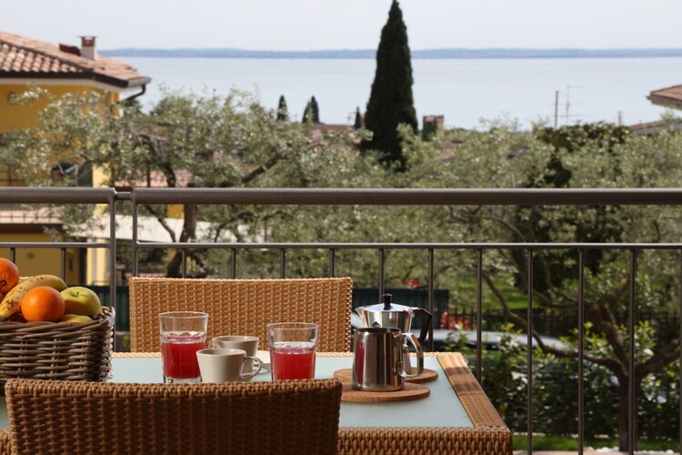 Maison 2 chambres avec piscine et vue lac à Garda - Photo 12