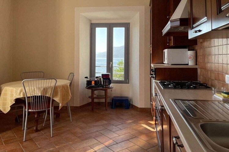 Maison indépendante à Cannobio, 2 chambres avec terrasse - Photo 15