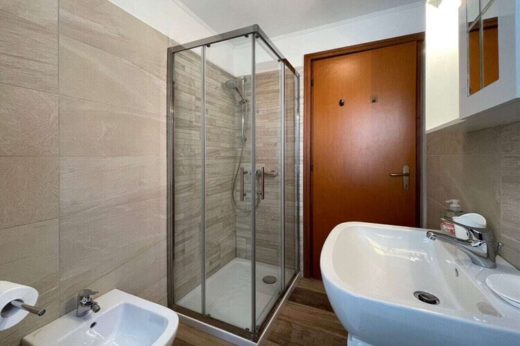 Maison indépendante à Cannobio, 2 chambres avec terrasse - Photo 23